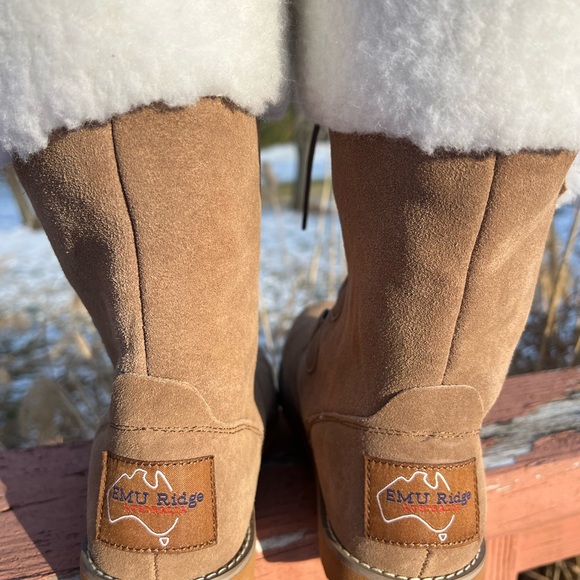 EMU  Ridge Australia Water Resistant Sherpa Boots.  Lace up front,  Stay Warm - Picture 3 of 8